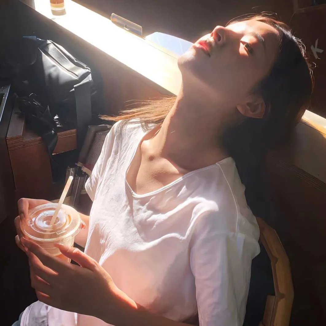 爱上单眼皮男生 海报